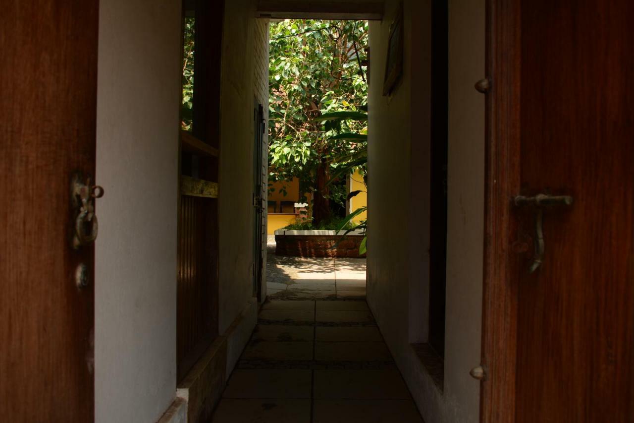 Design Ashram Vandrarhem Kozhikode Exteriör bild